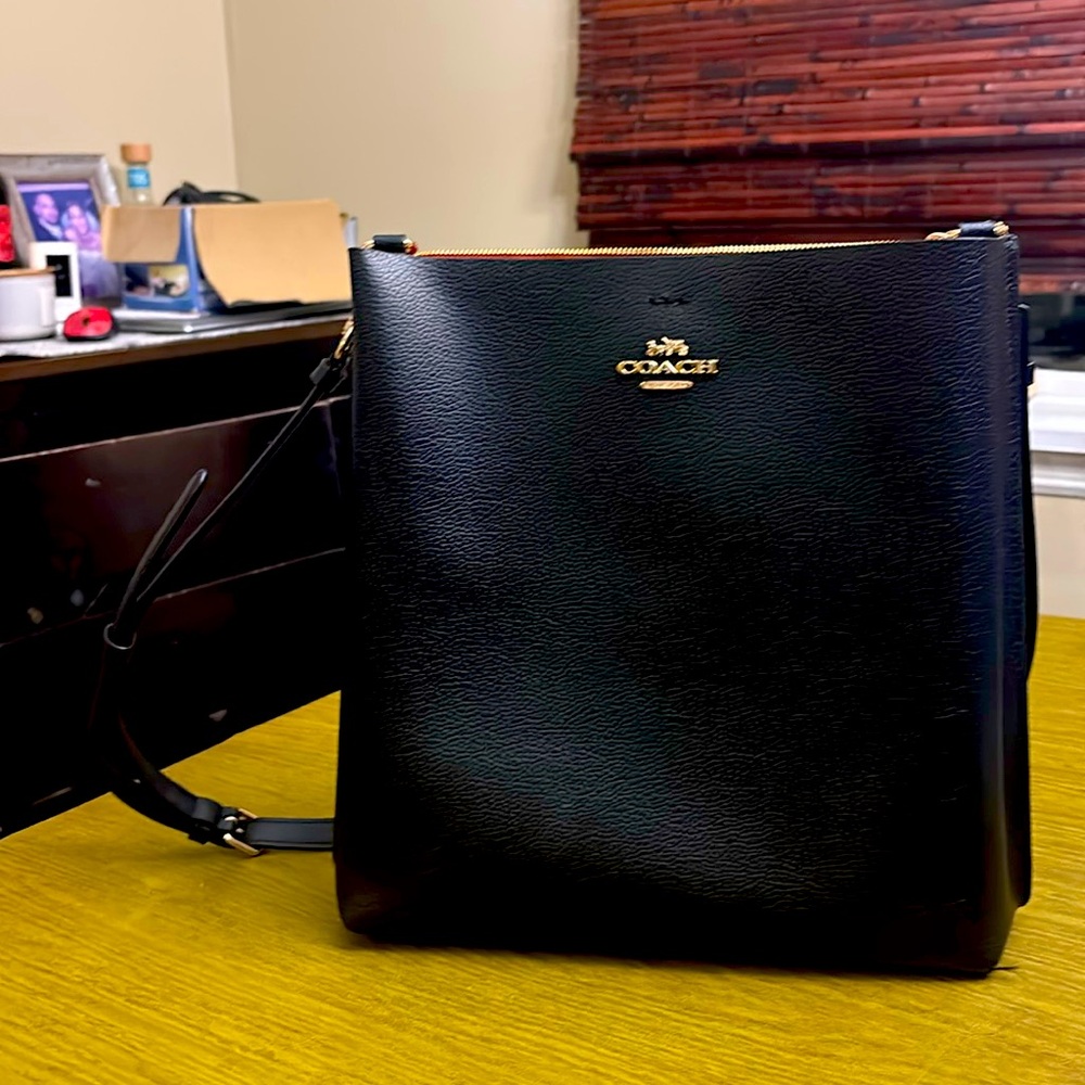 Coach Bleeker Bucket Bag